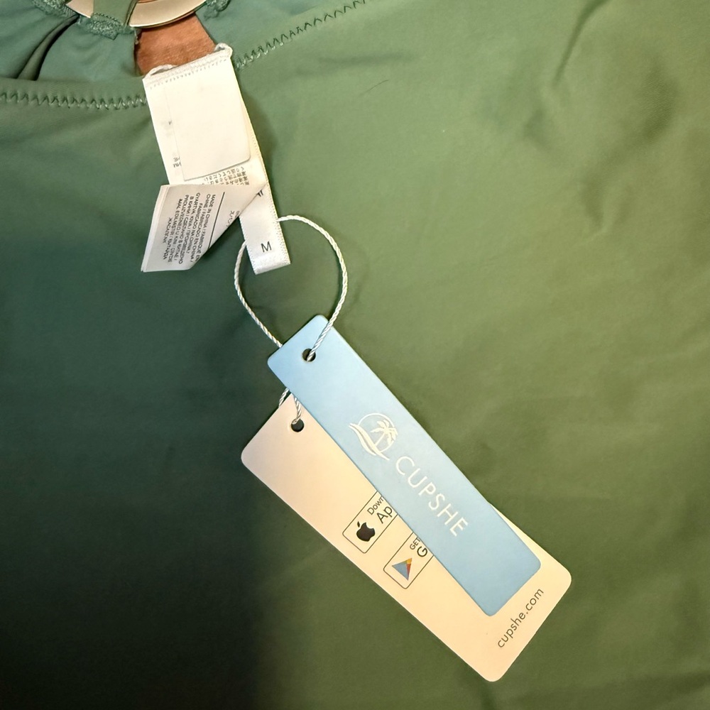 Cupshe Halter Flower Cutout One Piece Swimsuit - Picture 7 of 7